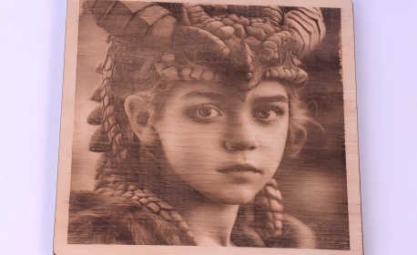 laser engraving photo on wood